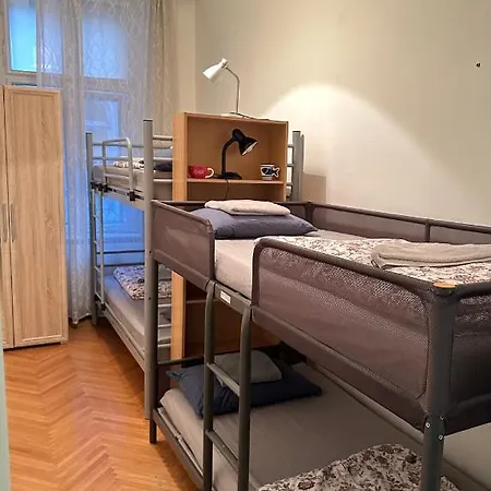 Kalvin Ter Budapeszt